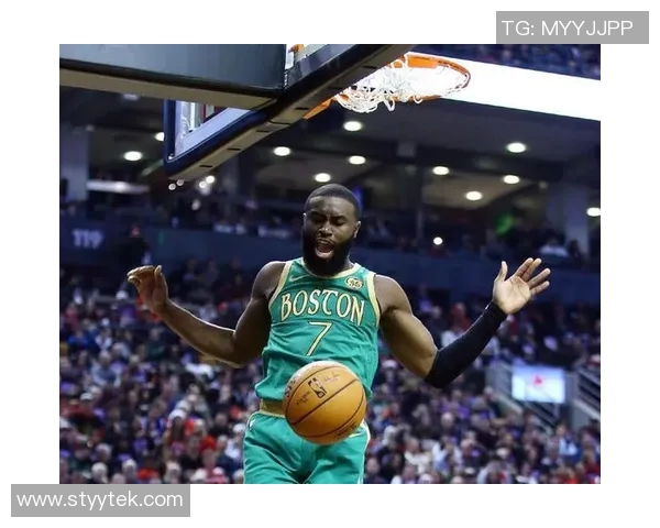 杰伦布朗在NBA赛季中的表现与未来发展潜力分析